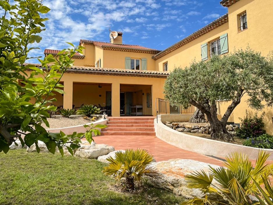 Hotel Marc-Hely La Colle-sur-Loup Exterior photo